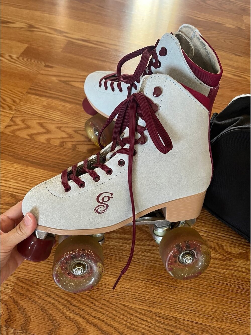 Roller Derby Candi Grl Carlin Roller Skates Size 7. Includes NWT Pacer bag.